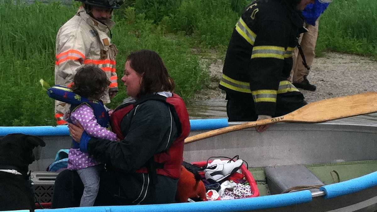 Woman, toddler rescued from Mechanic Falls house