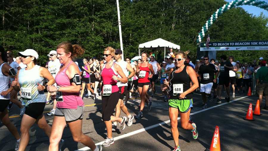 Cape Elizabeth runners claim spots in Beach to Beacon race