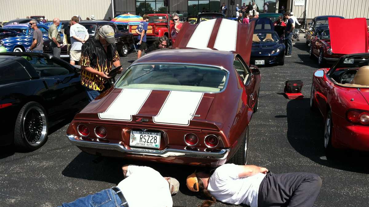 PHOTOS Toys For Tots Car Show