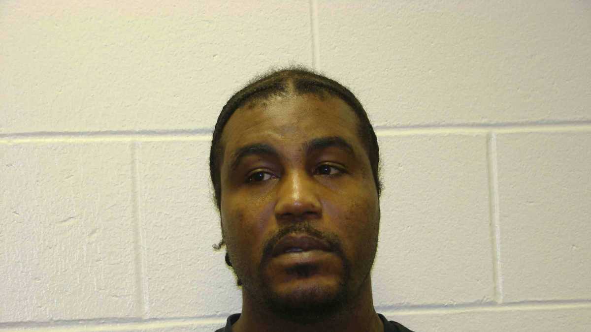Lewiston man arrested in connection with stabbing