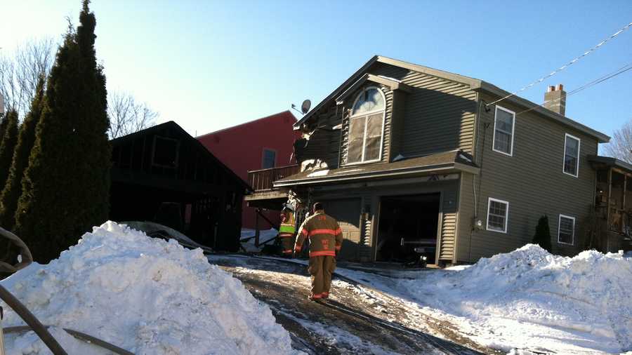 Fire destroys Lewiston garage