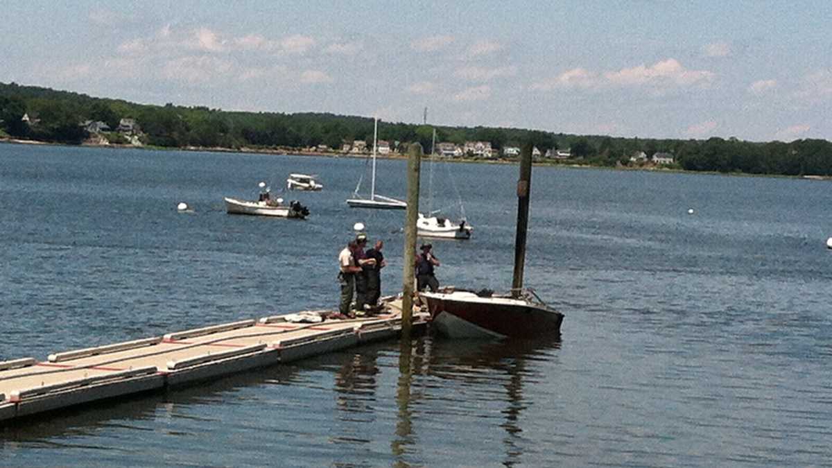 Photos Boat explodes, burns in Portland