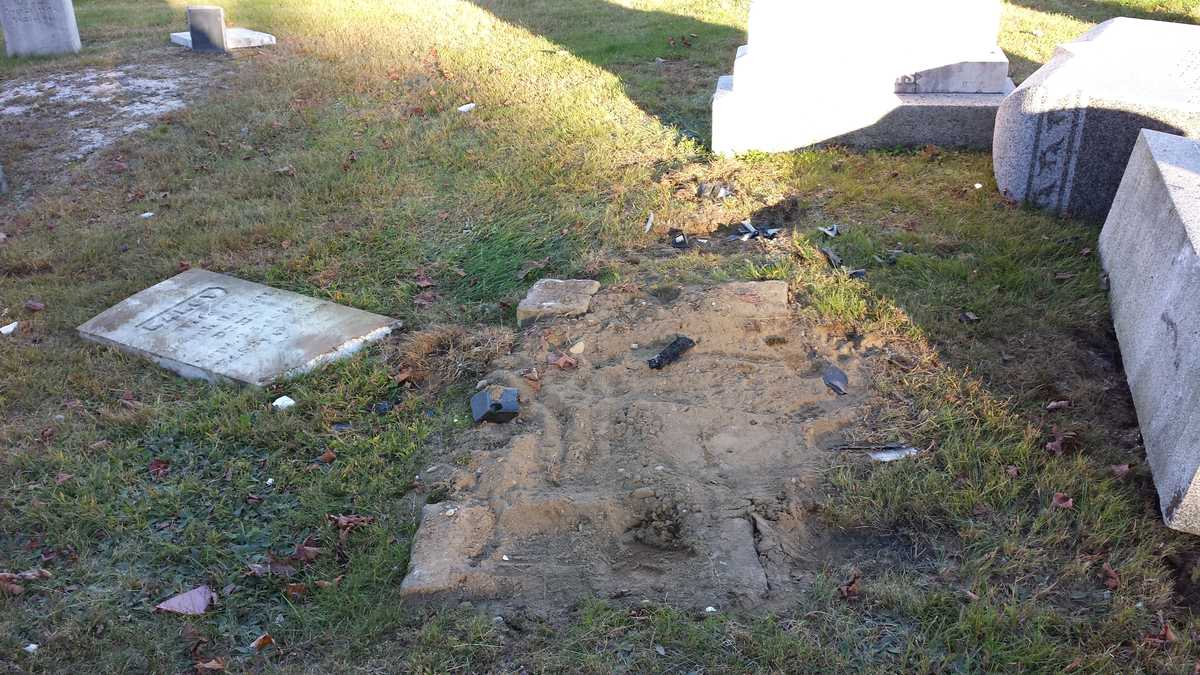 Photos Monmouth Cemetery damage