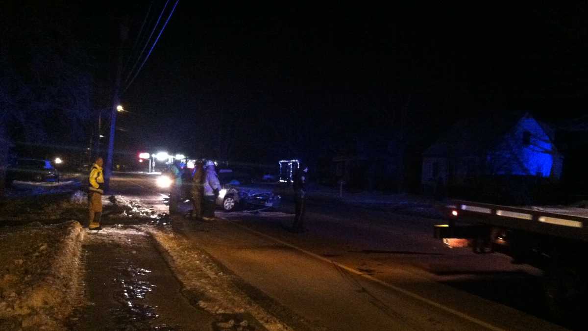 Westbrook crash injures 3