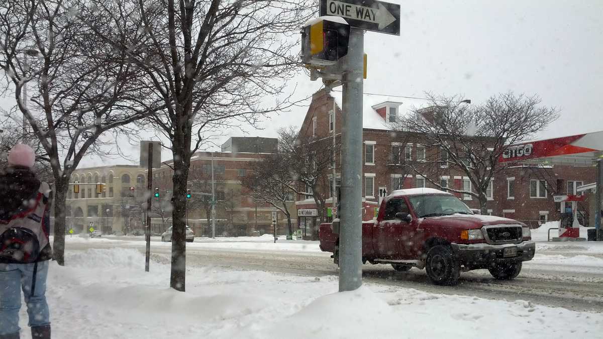 Photos Storm dumps heavy snow on Maine