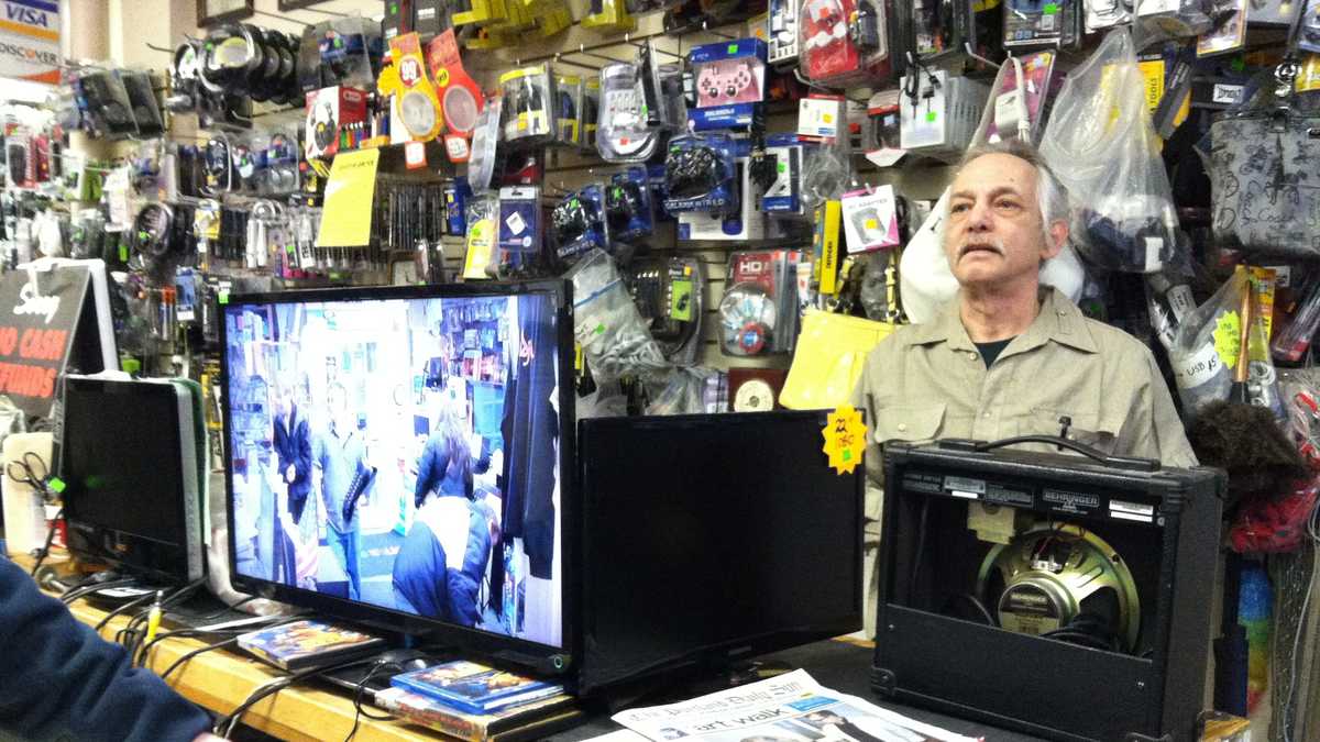 Pawn Shop Owners Videos Help Police Fight Crime