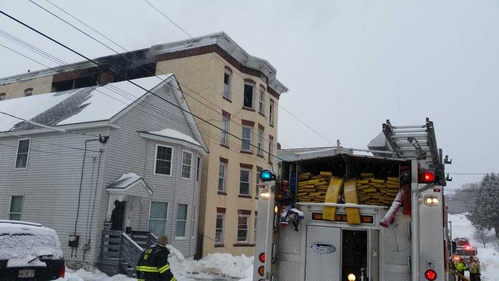 Photos Fire damages Auburn apartment building