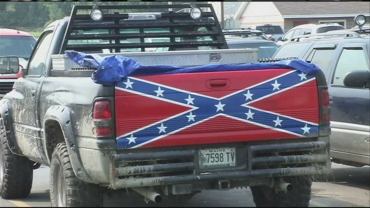 Student told to cover up Confederate flag on truck