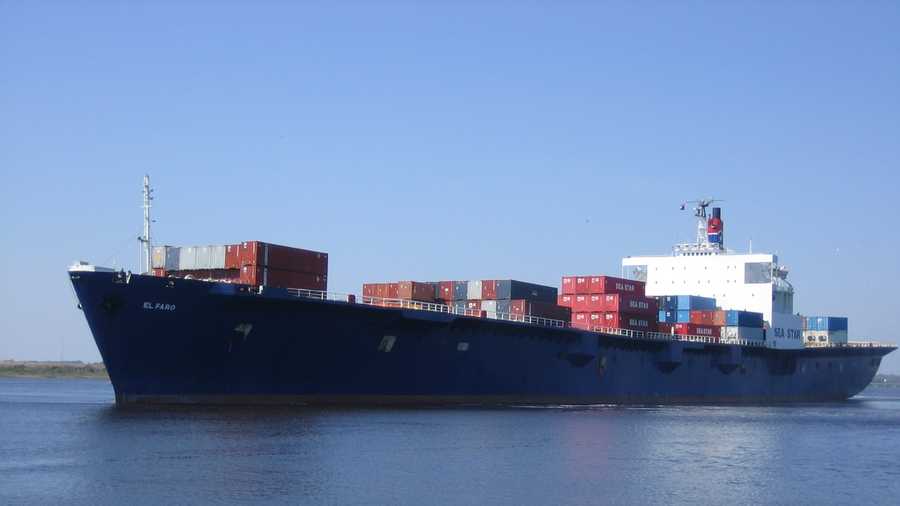 Tuesday Sept. 29: El Faro leaves Jacksonville, Florida, headed to Puerto Rico with supplies.