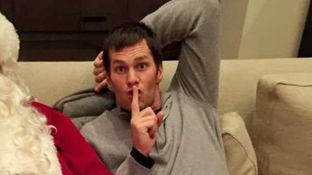 Tom Brady gets into Christmas spirit