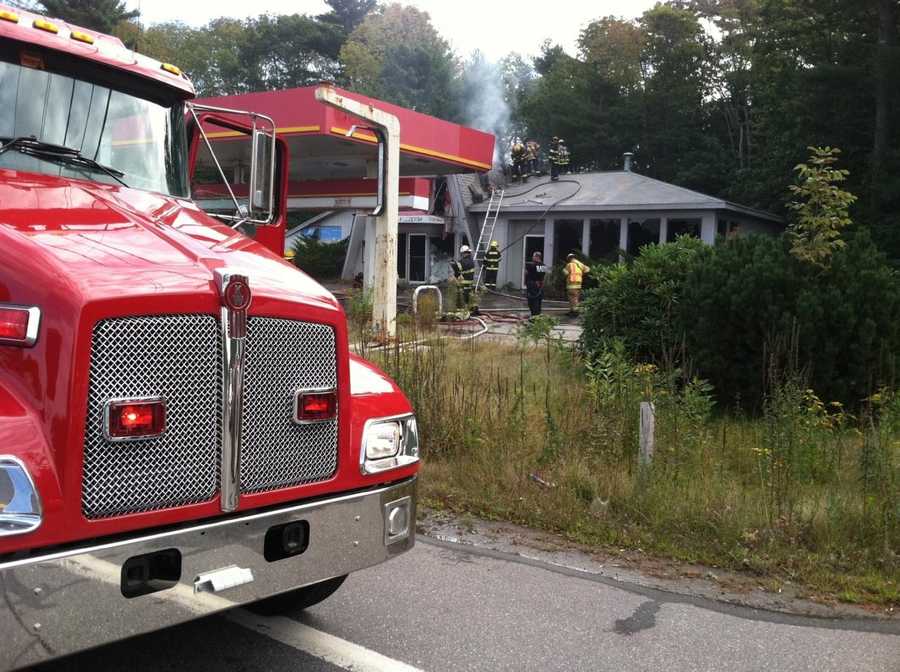 Wiscasset Firefighters Work To Contain Fire At Restaurant On Route 1