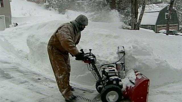 New Hampshire residents began digging out Saturday from the historic nor’easter that blew through the state.
