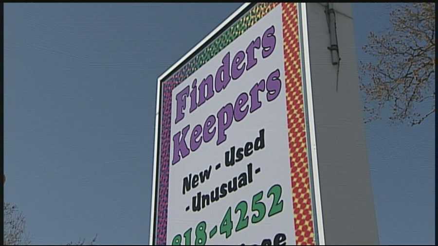 A man accused of taking items from a Derry store is trying to clear his name, saying that he was confused by the name of the store: Finders Keepers.