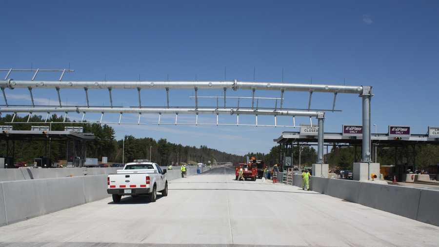 On May 23rd the second Open Road Tolling (ORT) facility New England.  The project will convert the Hooksett Toll Plaza on Interstate 93 (Everett Turnpike) to an ORT facility by adding two northbound and two southbound highway speed electronic tolling lanes.