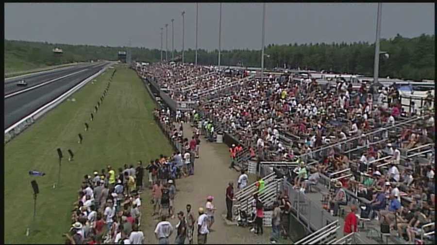 Thousands attend NH dragway races
