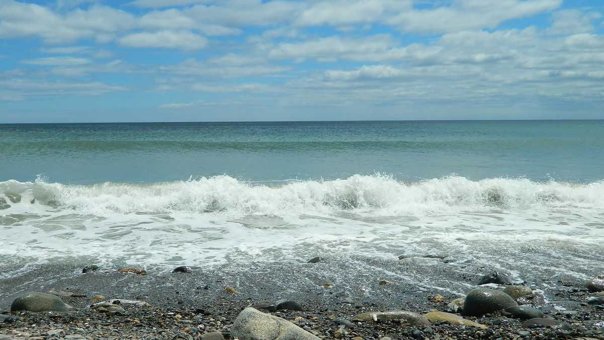 List Best beaches and lakes for swimming in NH