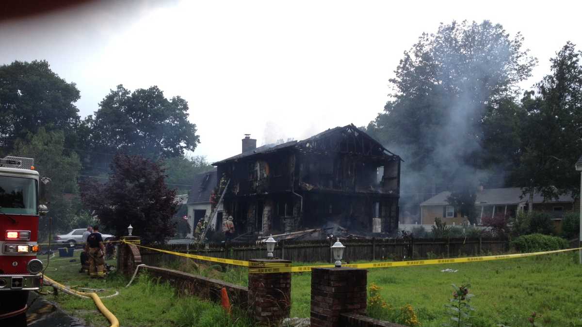 Images Fire damages Nashua home