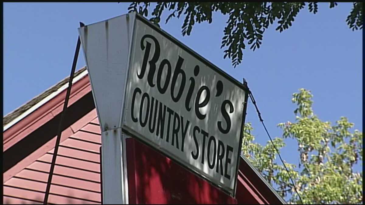 Longtime Hooksett store and deli to close