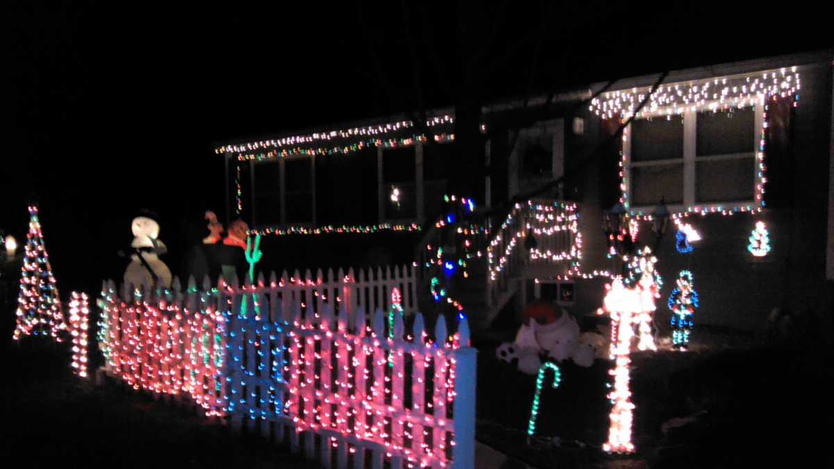 Show us your lights, New Hampshire!