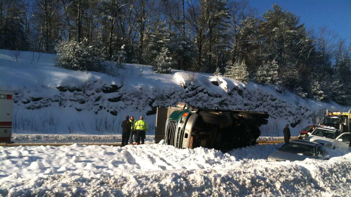 Images Crash involving truck on Route 101 in Epping