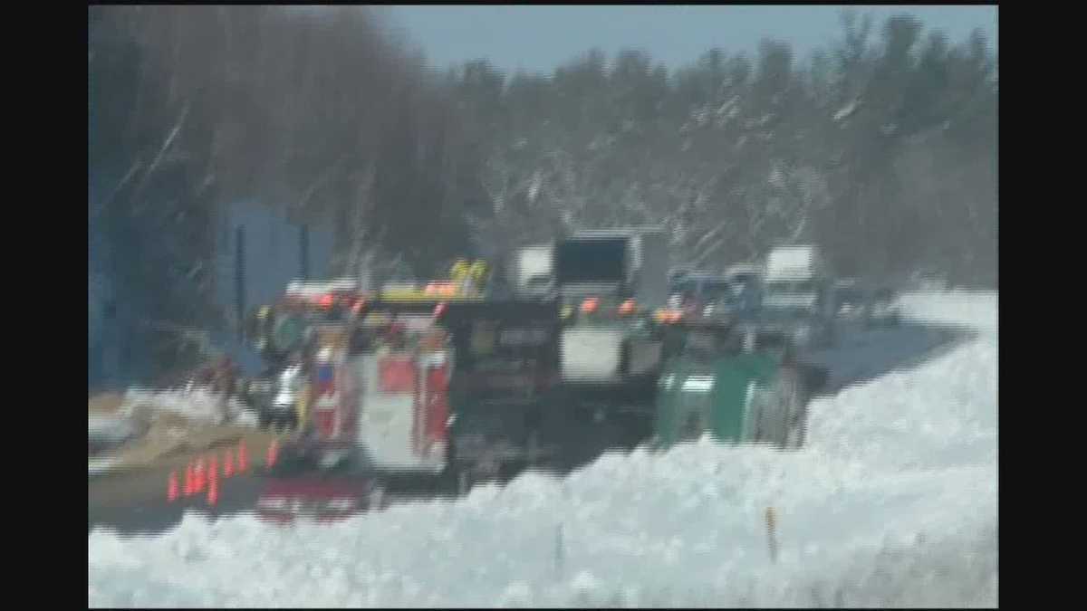 Images Crash involving truck on Route 101 in Epping