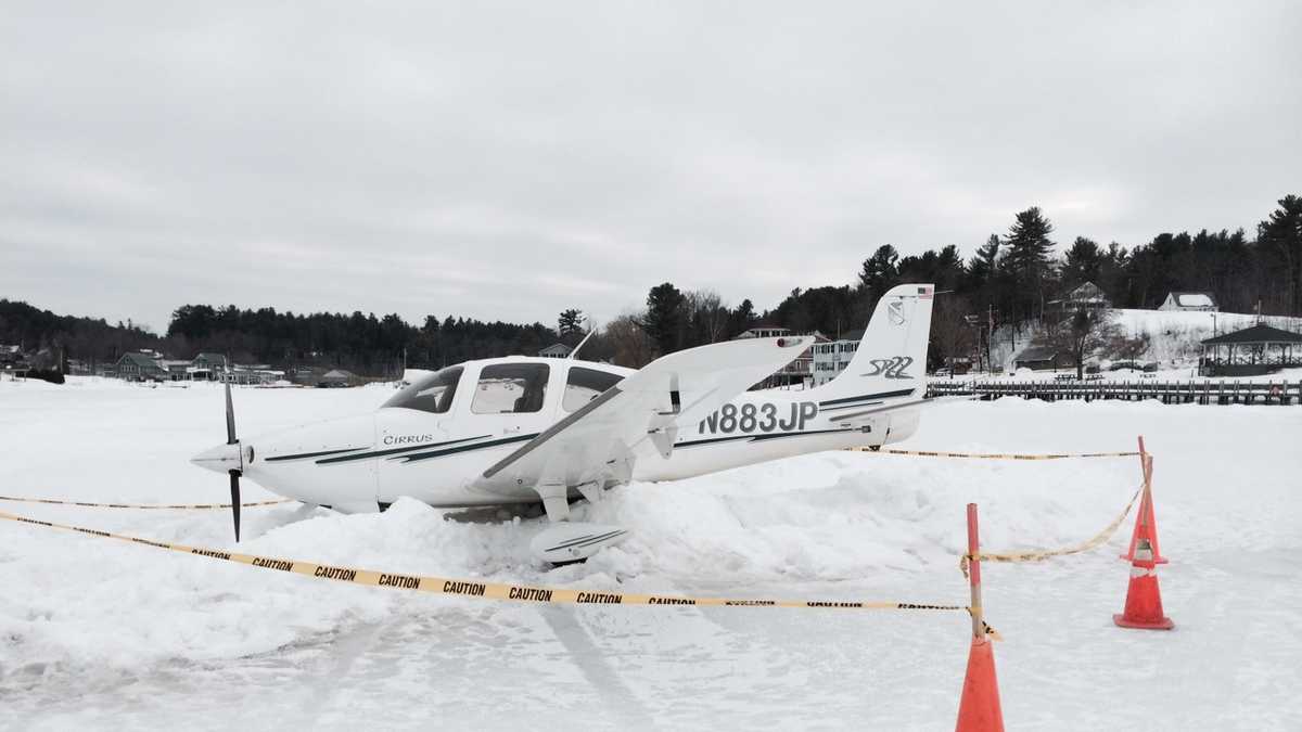 Images Another plane crashes on Alton Bay