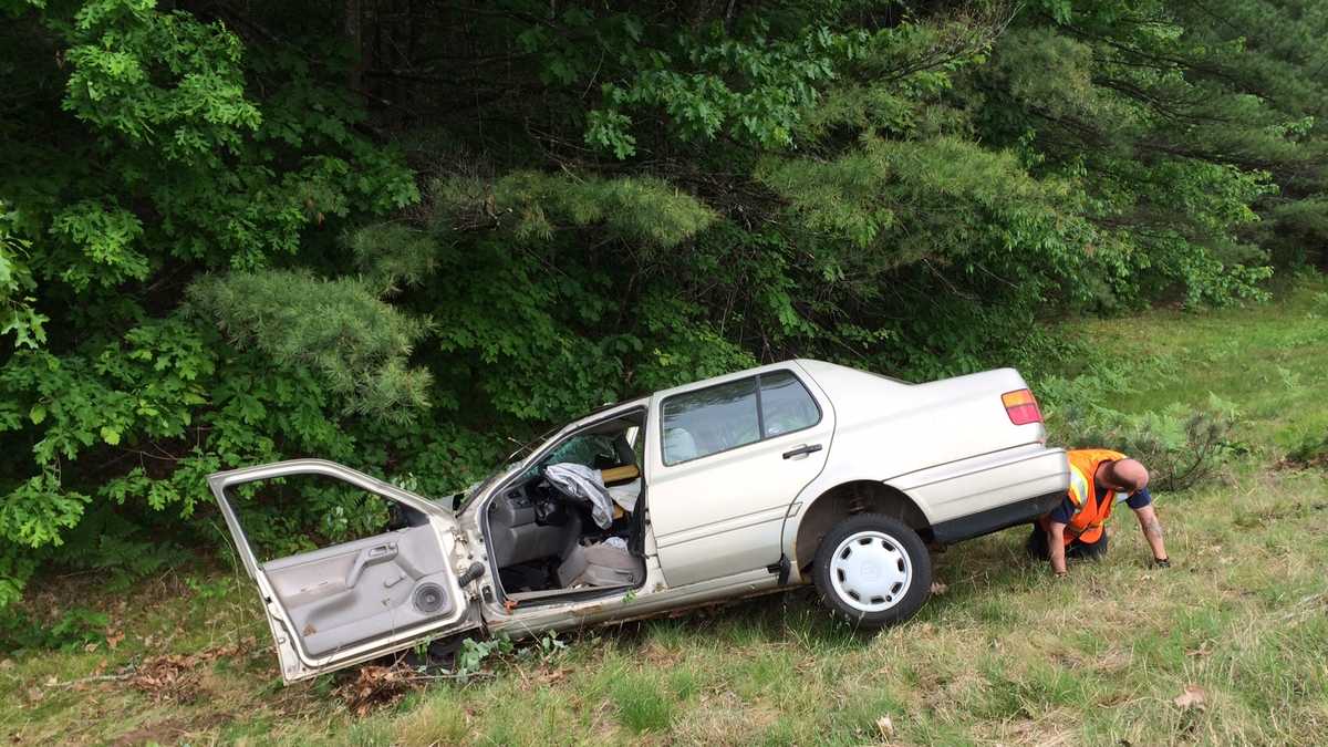 Woman found dead following I93 crash in Canterbury