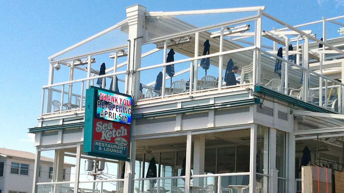 Viewers' Choice Best restaurant with outdoor seating in NH