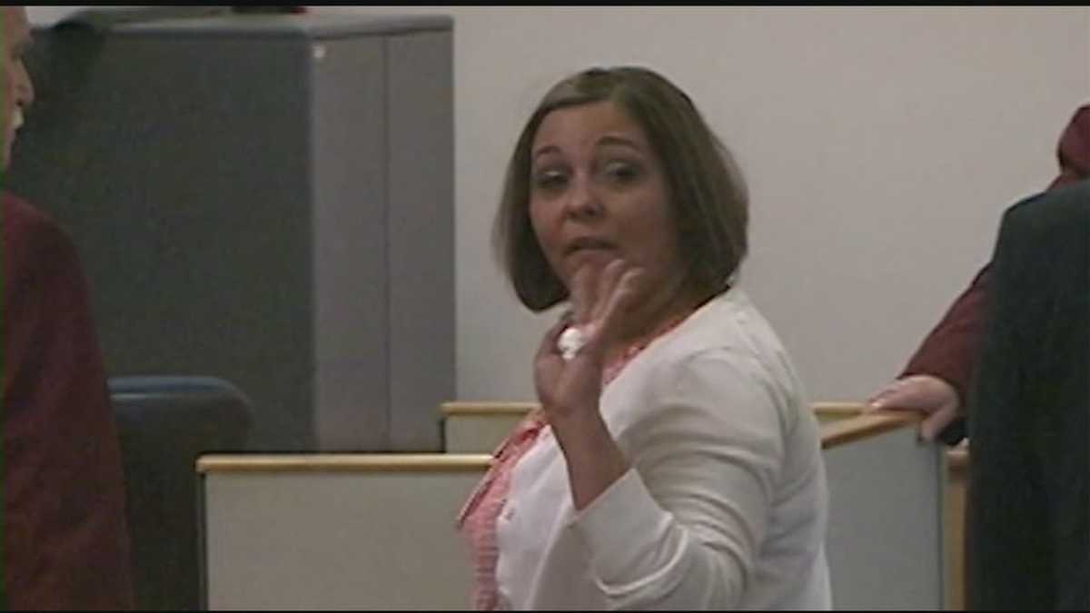 Insanity plea for mother accused of feeding children bleach