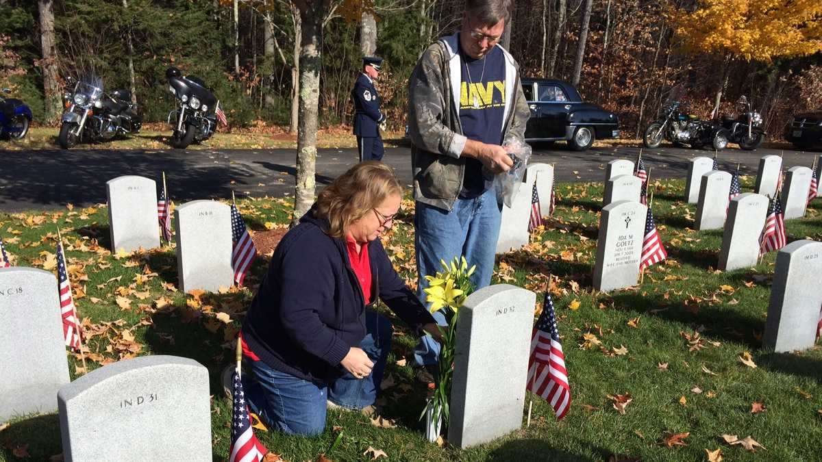 Photos: Veterans remembered at ceremony in Boscawen