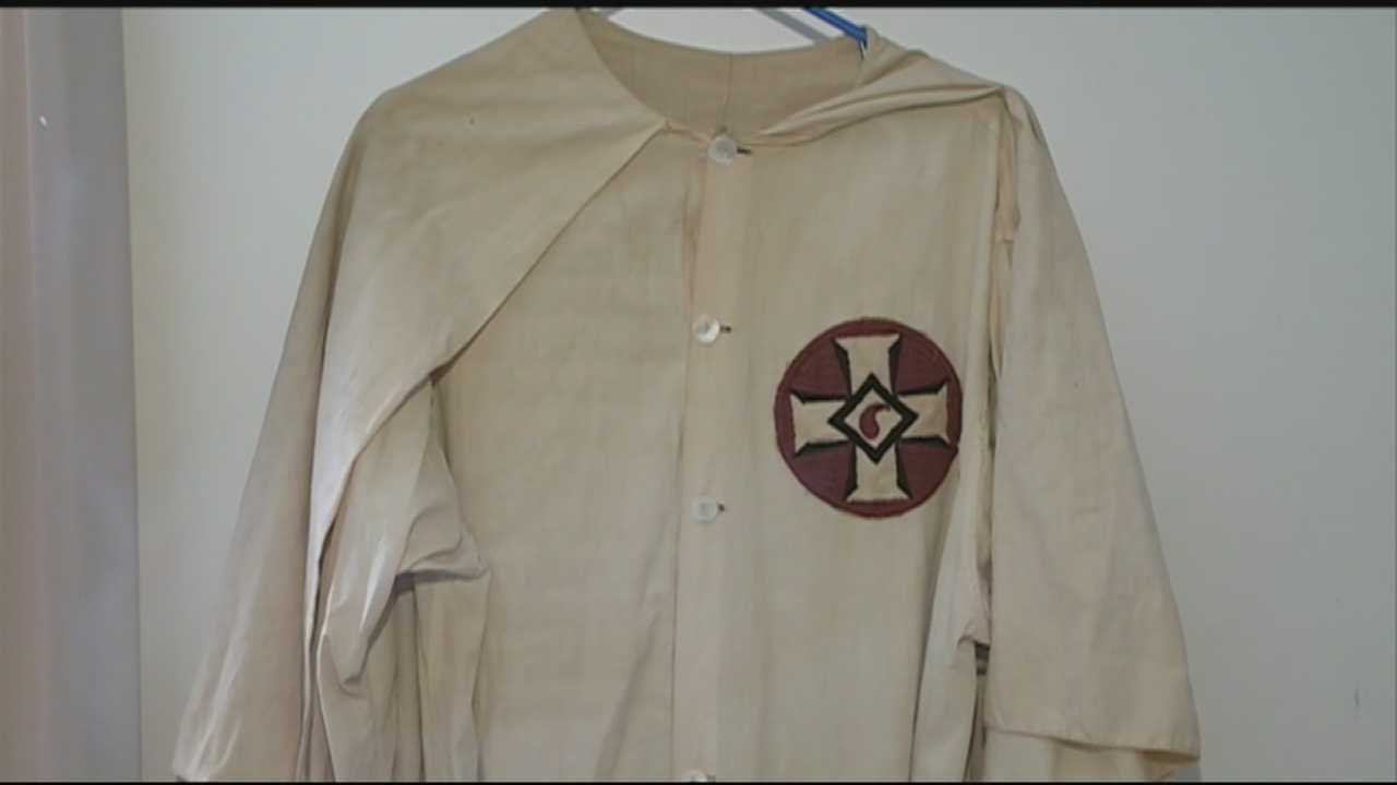 KKK robe found in Rochester sells for $375 at auction
