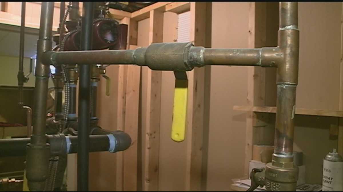 Freezing temperatures pose danger for water pipes
