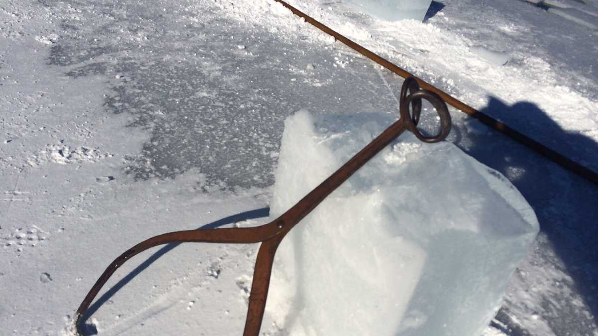 Ice harvested from lake in century-old tradition