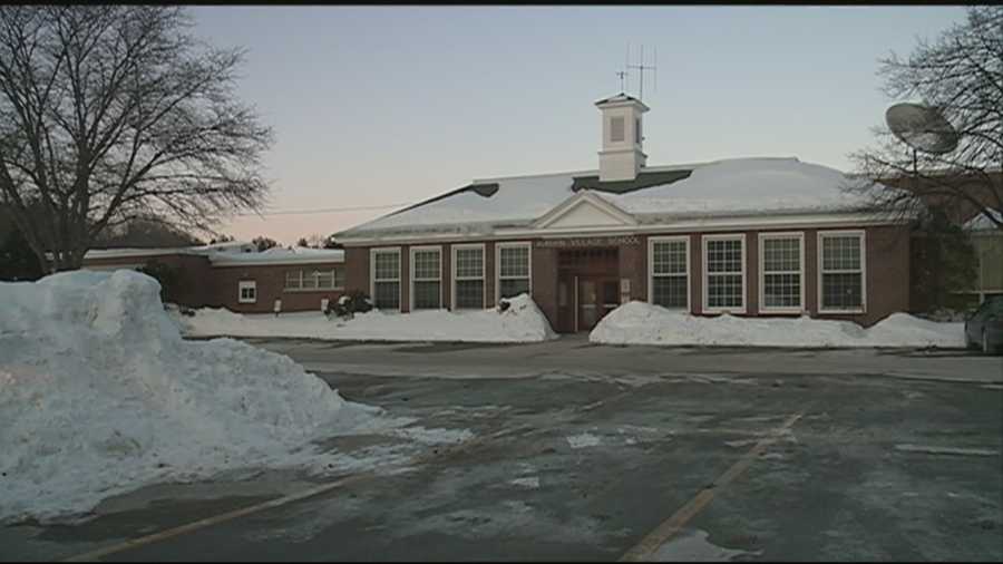 An Auburn school is asking for volunteers to help shovel off the roof Saturday morning ahead of the next storm.