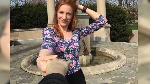 Arm-shaped selfie stick is the perfect fake friend Arm-shaped selfie stick is the perfect fake friend