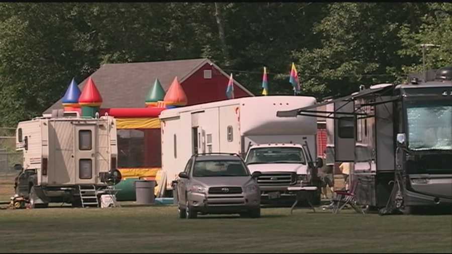 The circus company who operated a tent that collapsed during severe weather Monday resumed their show Sunday in Maine. WMUR's Mike Cronin reports from Sanford.
