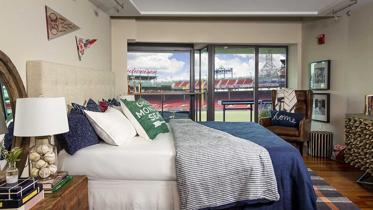 Red Sox fans have chance to sleep in Fenway Park suite