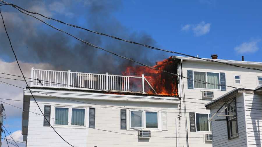 Fire Damages Hotel On Ocean Boulevard In Hampton Fire Damages Hotel On Ocean Boulevard