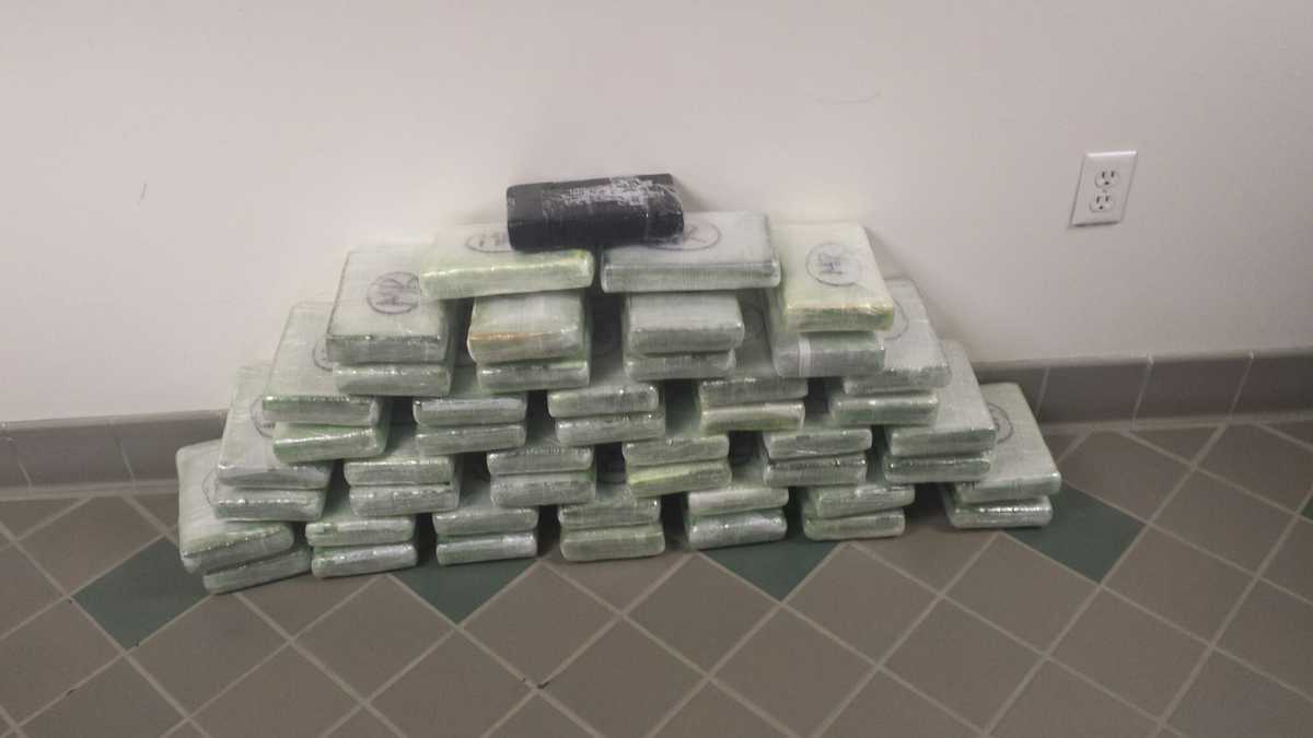 $10M worth of cocaine found during traffic stop