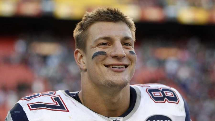 Patriots commentator cheers on Gronk's dirty hit: 'Good for him.'