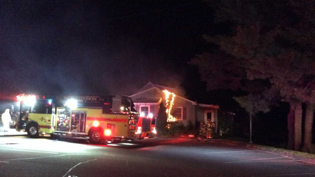 Fire breaks out at restaurant in New London