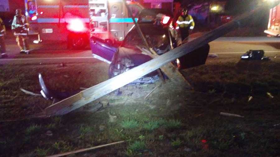 Woman charged with DWI after slamming into utility pole
