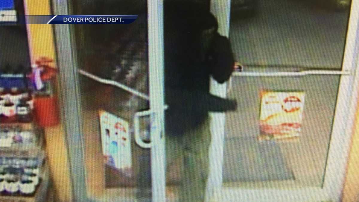 Dover police seek man who robbed Mr. Mike's convenience store