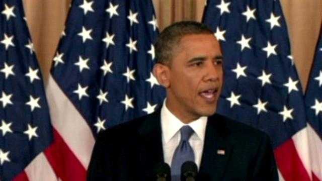 President Barack Obama will visit Florida Atlantic University and attend a luncheon in Palm Beach Gardens on Tuesday.