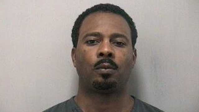 Robert Appling Jr. is accused of leading police on a foot chase in Stuart.