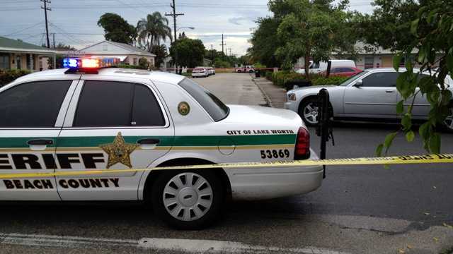 Two men suffered non-life-threatening injuries in an afternoon shooting in Lake Worth. (Photo: Ari Hait/WPBF)