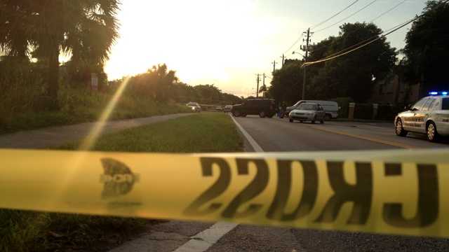 Officials are trying to identify a body that was found alongside a road in Lantana early Tuesday morning. (Photo: Chris McGrath/WPBF)