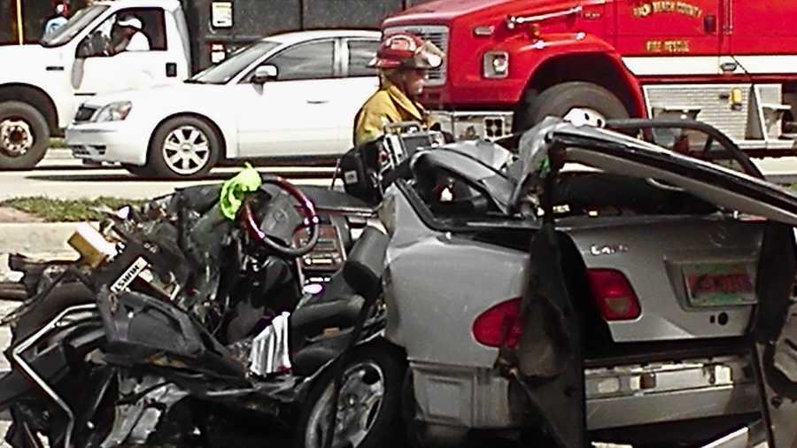 These pictures came in from a u local user on Monday afternoon, right after this fatal car accident in Lake Worth.