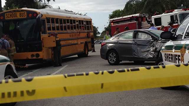 3 students suffer minor injuries in accident involving school bus