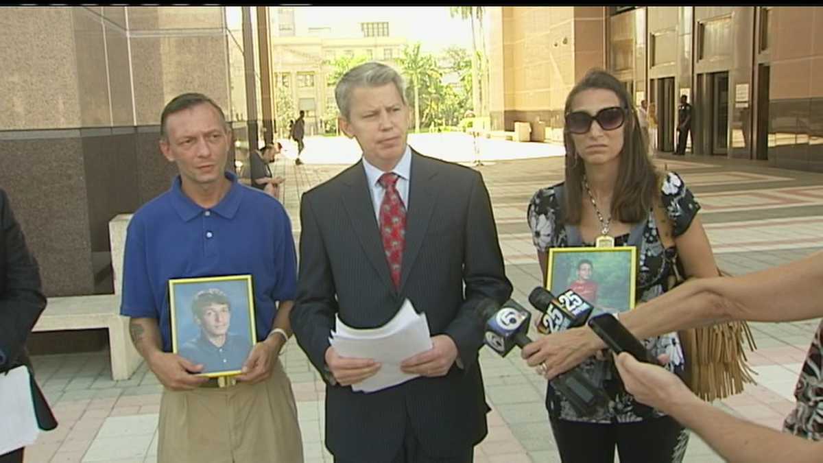 Mother of autistic teen killed by deputy seeks justice for son